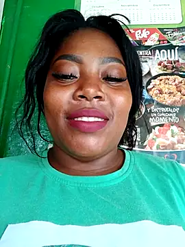 Snapshot of nini-will chatting on 10-12-25, 01:43 nini-will online show from 10-12-25, 01:43