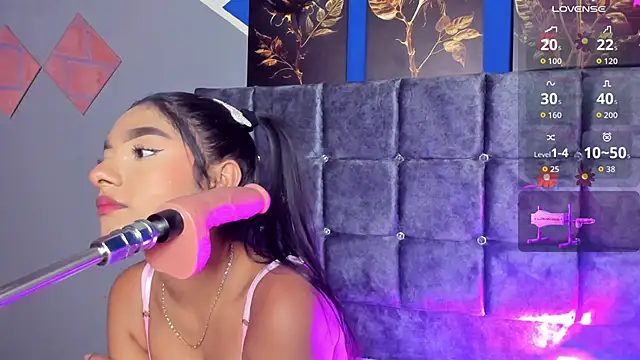 lau-hot online show from 09-12-25, 09:37