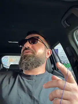 Snapshot of KstnSrg19 chatting on 09-23-25, 03:04 KstnSrg19 online show from 09-23-25, 03:04