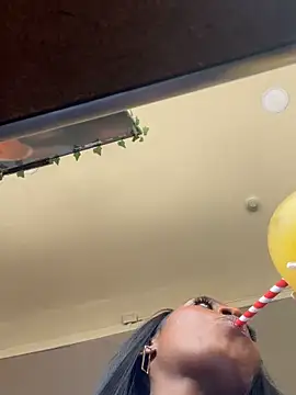 maryuri 21 online show from 09-25-25, 07:06