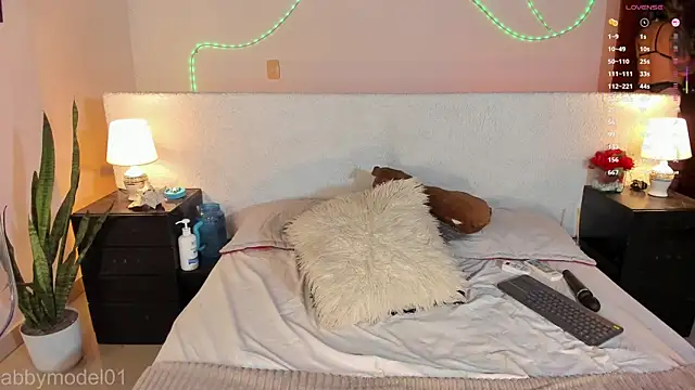 AbbyModel01 online show from 10-03-25, 04:09