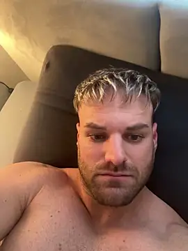 Snapshot of TheKevinboy chatting on 10-24-25, 07:27 TheKevinboy online show from 10-24-25, 07:27