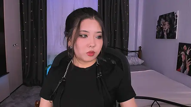 cutieskygirl  online show from 11-06-25, 06:47