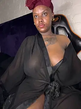 Snapshot of QUEEN_NOBUHLE_777 chatting on 01-31-26, 10:52 QUEEN NOBUHLE 777 online show from 01-31-26, 10:52