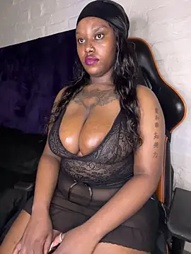 Snapshot of QUEEN_NOBUHLE_777 chatting on 02-02-26, 10:41 QUEEN NOBUHLE 777 online show from 02-02-26, 10:41