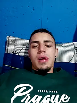 Snapshot of 1C2AM22 chatting on 09-21-25, 06:26 1C2AM22 online show from 09-21-25, 06:26