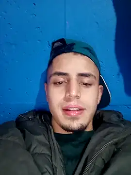 Snapshot of 1C2AM22 chatting on 09-23-25, 02:36 1C2AM22 online show from 09-23-25, 02:36