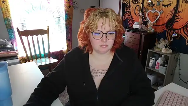 Annikkaa online show from 09-16-25, 05:25