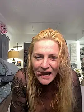 Goldenndoll online show from 09-10-25, 02:06