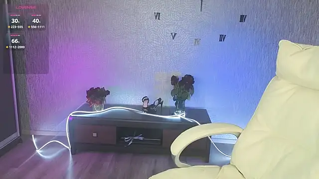 NikkiiStill online show from 10-25-25, 03:14