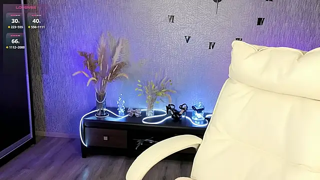 NikkiiStill online show from 11-27-25, 04:14