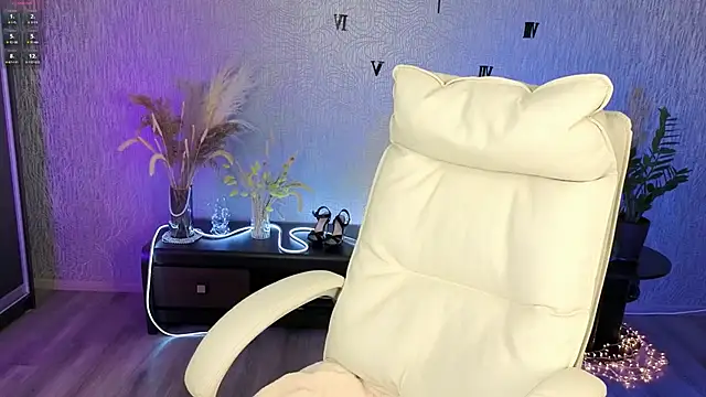 NikkiiStill online show from 01-19-26, 12:58