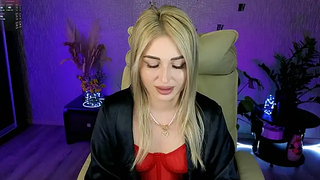 NikkiiStill online show from 05-01-26, 02:05