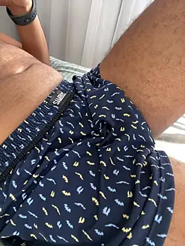 Snapshot of Hiuwee chatting on 01-09-26, 11:13 Hiuwee online show from 01-09-26, 11:13