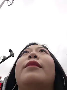 Snapshot of smgirls chatting on 10-21-25, 09:32 smgirls online show from 10-21-25, 09:32