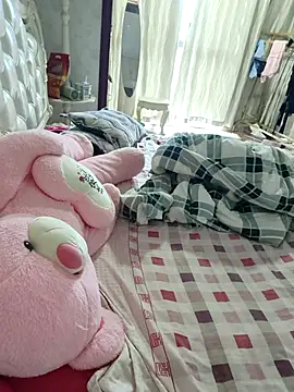 Snapshot of smgirls chatting on 10-22-25, 02:56 smgirls online show from 10-22-25, 02:56