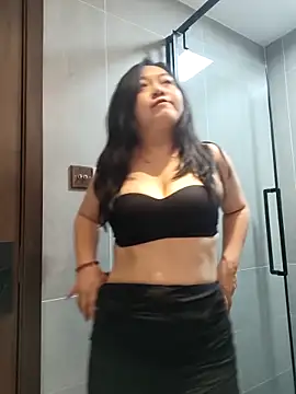 Snapshot of smgirls chatting on 10-23-25, 06:17 smgirls online show from 10-23-25, 06:17