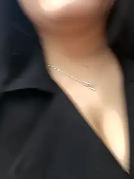 Snapshot of smgirls chatting on 10-24-25, 09:06 smgirls online show from 10-24-25, 09:06