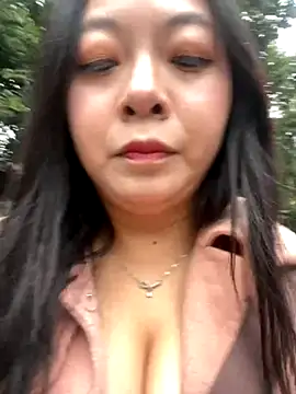 Snapshot of smgirls chatting on 11-03-25, 08:37 smgirls online show from 11-03-25, 08:37