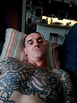 charles188900 online show from 09-26-25, 03:54