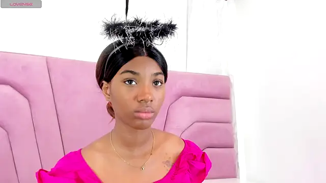 MarianRosse online show from 10-18-25, 07:36