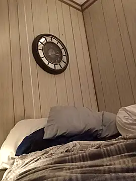 Mrluckstick online show from 01-13-26, 01:22