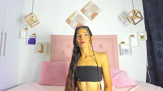 Snapshot of Mia_Suarezzz chatting on 10-29-25, 11:28 Mia Suarezzz online show from 10-29-25, 11:28