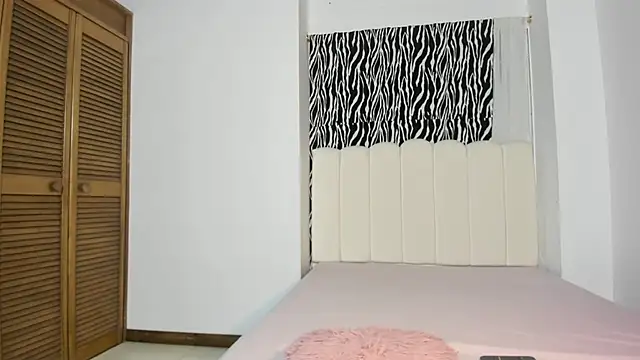 cataleya villalobos online show from 10-12-25, 12:20