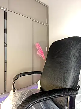 Charlottediolet online show from 09-09-25, 11:32