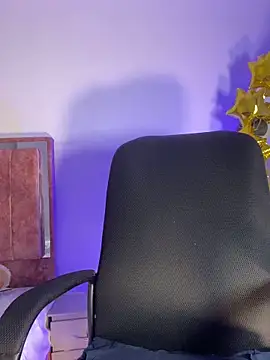 Charlottediolet online show from 10-13-25, 11:43