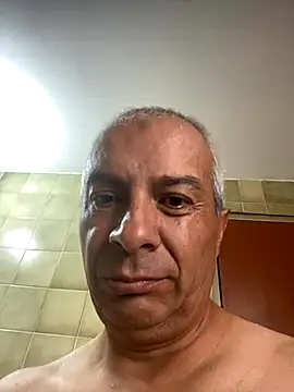 Snapshot of ALFRERM chatting on 09-14-25, 04:06 ALFRERM online show from 09-14-25, 04:06