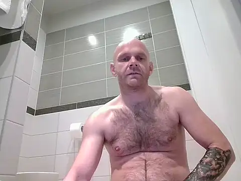 Snapshot of AlphaMax34 chatting on 11-09-25, 03:38 AlphaMax34 online show from 11-09-25, 03:38