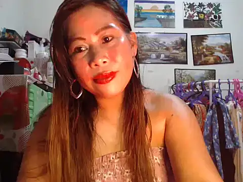 filipina beauty online show from 11-13-25, 05:56