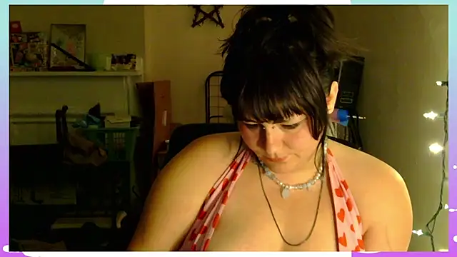 Snapshot of PeakoBunny chatting on 11-09-25, 03:16 PeakoBunny online show from 11-09-25, 03:16