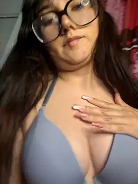 Snapshot of Delycom chatting on 09-19-25, 06:26 Delycom online show from 09-19-25, 06:26