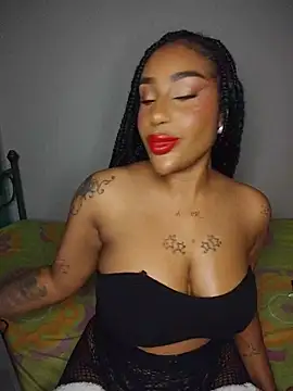Queen Amara online show from 05-13-26, 04:10