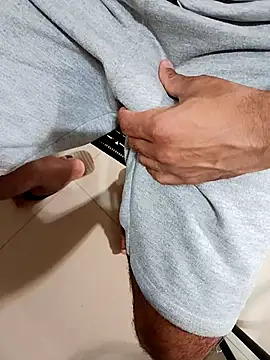 Gallo001 online show from 12-20-25, 01:56