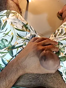 Gallo001 online show from 12-23-25, 01:14