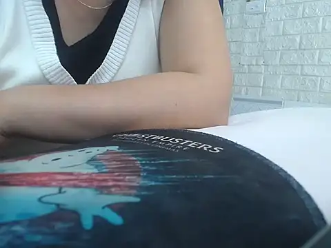 Ami 8x online show from 05-07-26, 05:02