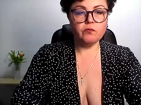 EllaLove2277 online show from 03-07-26, 06:16