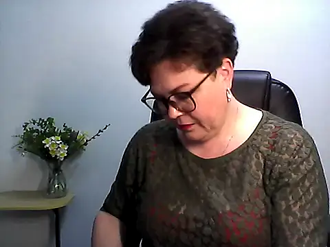 EllaLove2277 online show from 04-13-26, 11:59