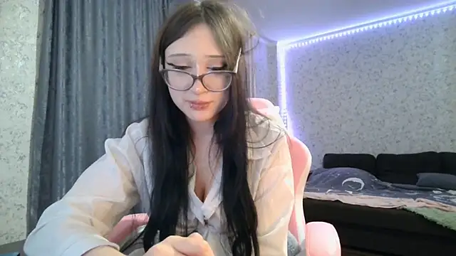 KeicyKlark online show from 09-11-25, 07:14