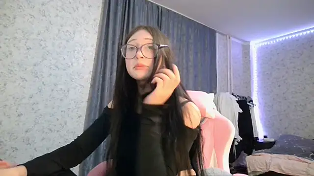 KeicyKlark online show from 09-18-25, 06:21