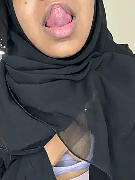SpicykhalifaX online show from 06-08-26, 04:57