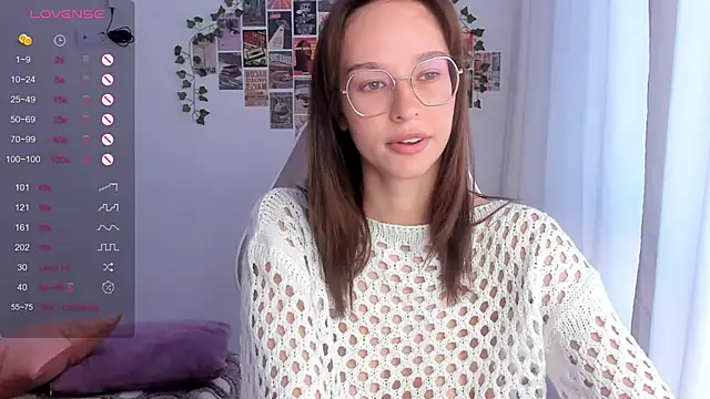 Snapshot of _Alissaa chatting on 10-06-25, 01:19  Alissaa online show from 10-06-25, 01:19