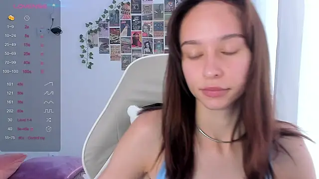 Snapshot of _Alissaa chatting on 10-12-25, 01:21  Alissaa online show from 10-12-25, 01:21