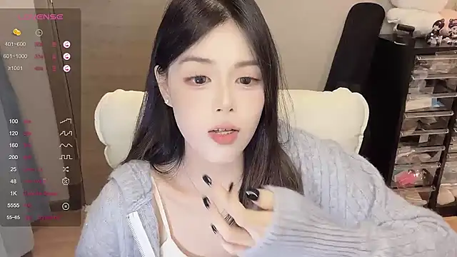 Koi-00 online show from 10-09-25, 03:10