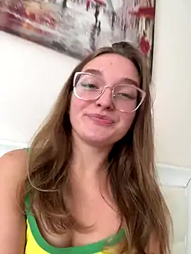 Bellatrisssaa online show from 10-19-25, 11:44