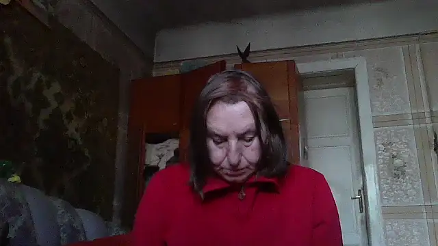 Snapshot of AnnaLive570 chatting on 10-13-25, 09:09 AnnaLive570 online show from 10-13-25, 09:09