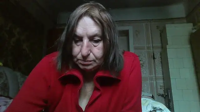 Snapshot of AnnaLive570 chatting on 10-14-25, 07:42 AnnaLive570 online show from 10-14-25, 07:42